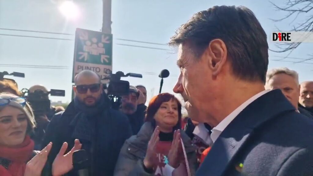 Bologna – IMPRESE. CONTE AL SIT-IN LA PERLA, “NORME PIÙ SEVERE CONTRO SPECULAZIONE” (06.02.25)