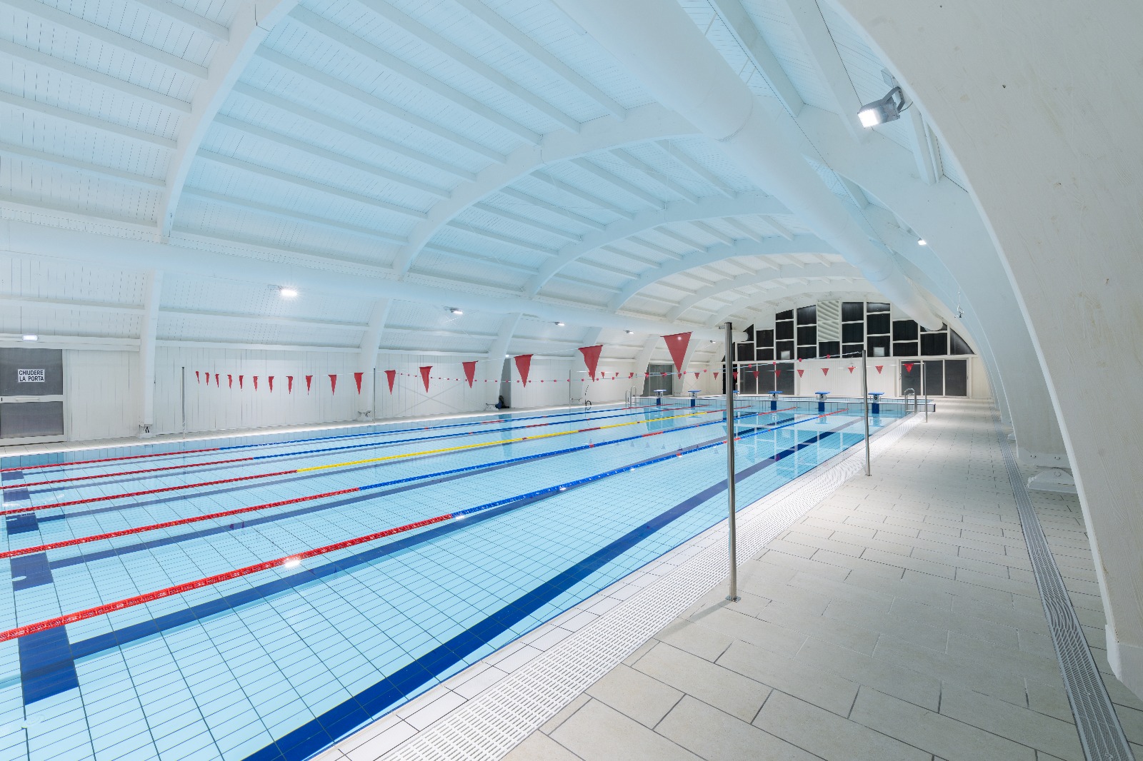 Dopo due anni di chiusura la piscina comunale di Giulianova è pronta a riaprire i battenti