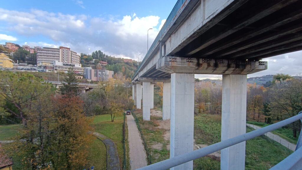 Tragedia a Teramo: 40enne muore precipitando dal Ponte San Gabriele